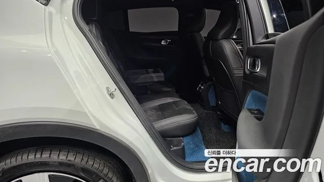 Volvo C40 2022