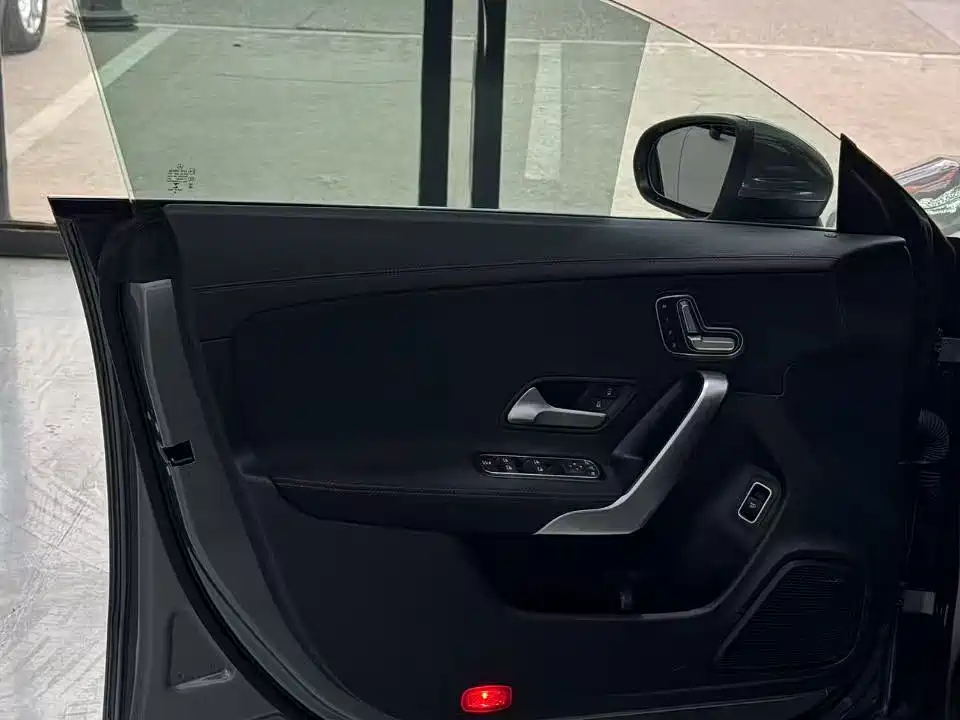 Mercedes-Benz CLA 2021