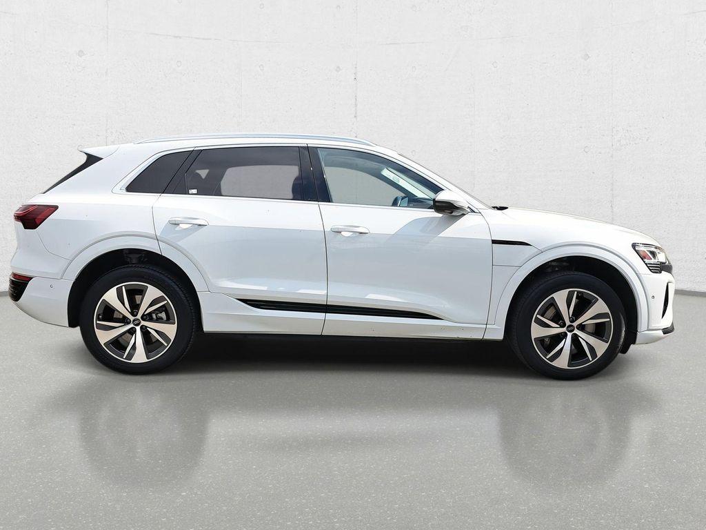 Audi Q8 e-tron 2024