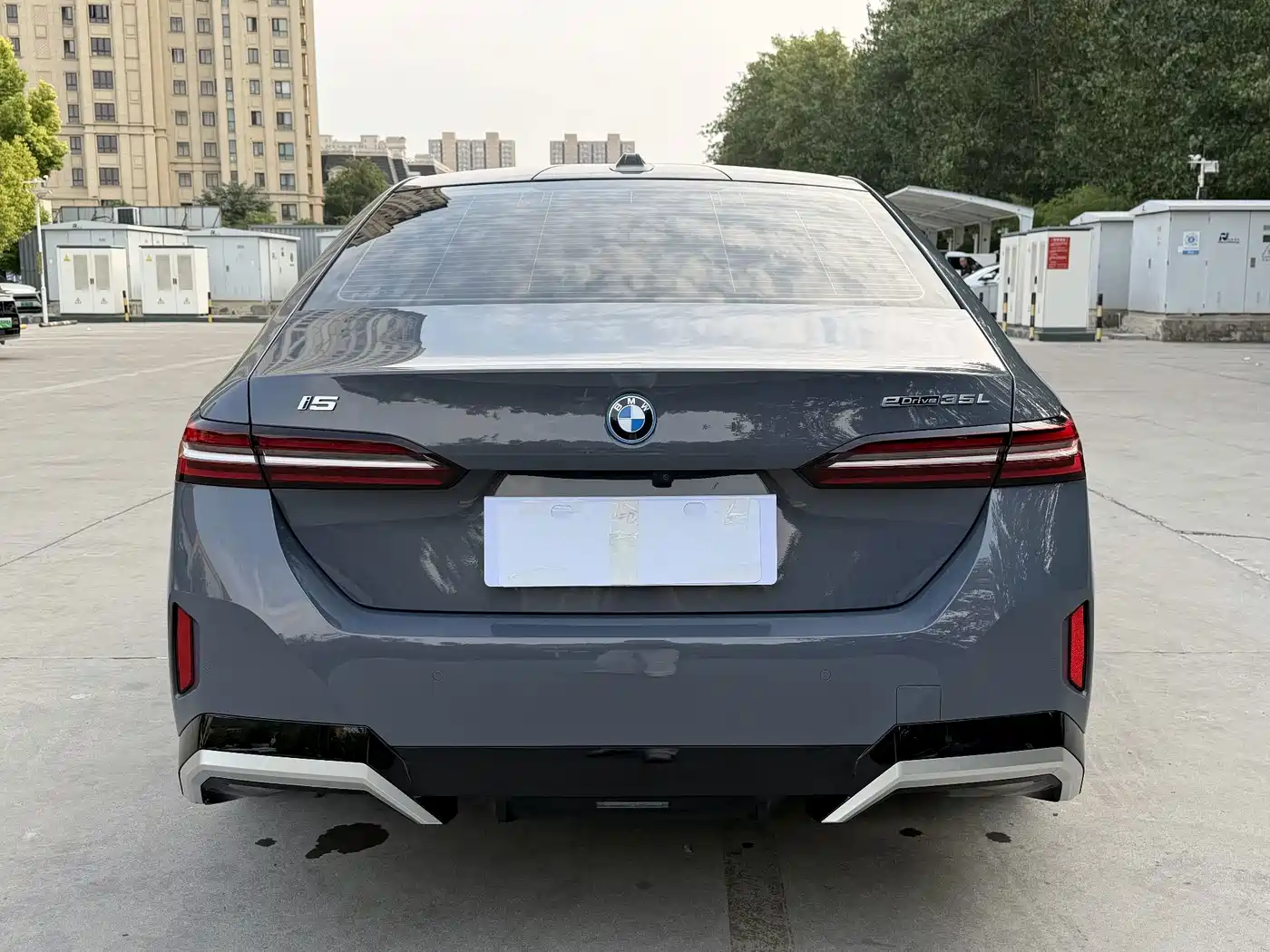 BMW i5 2024