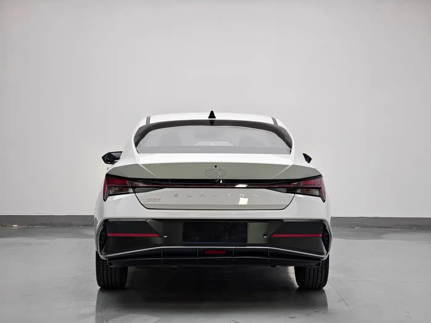 Hyundai Elantra 2023