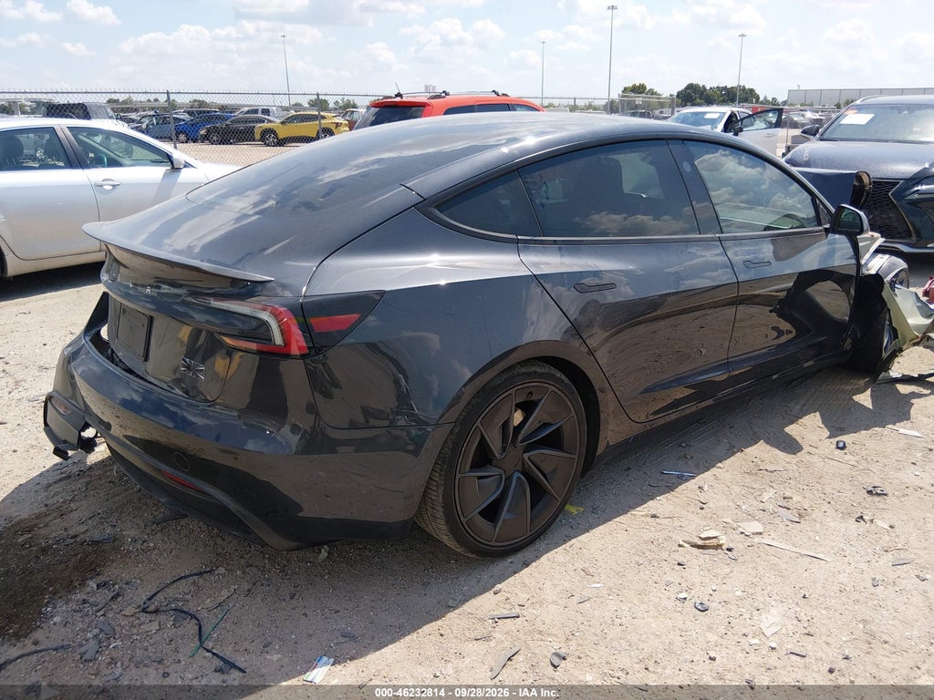 Tesla Model 3 2025