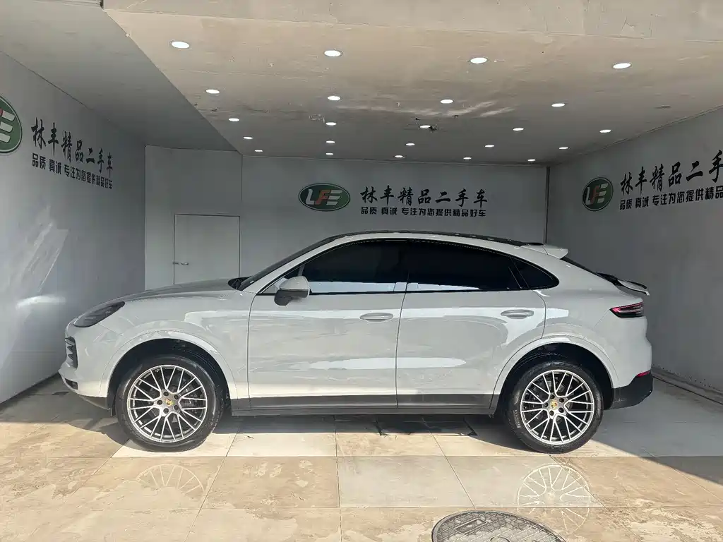 Porsche Cayenne 2023