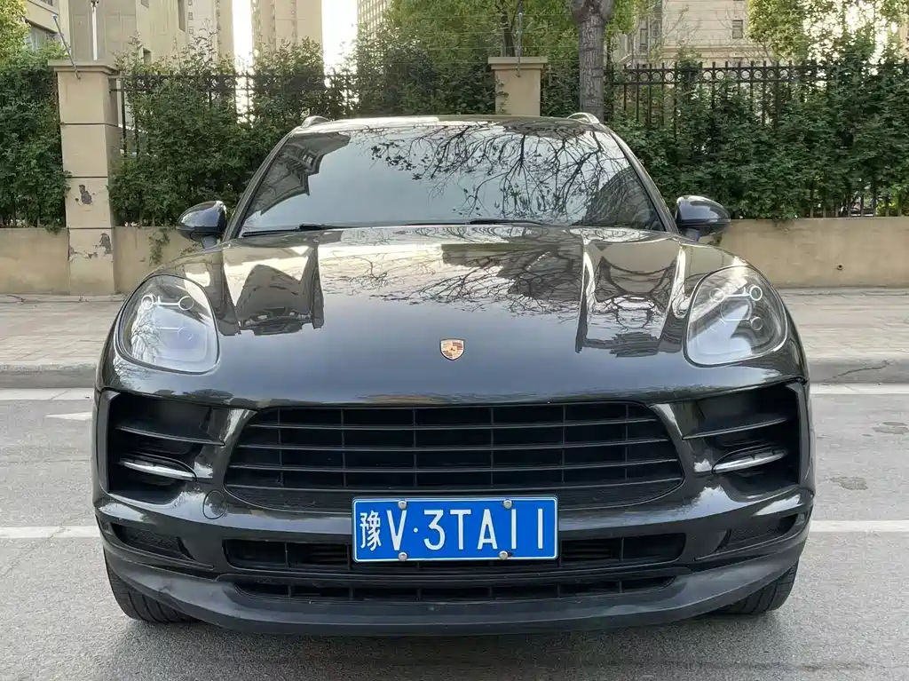 Porsche Macan 2021