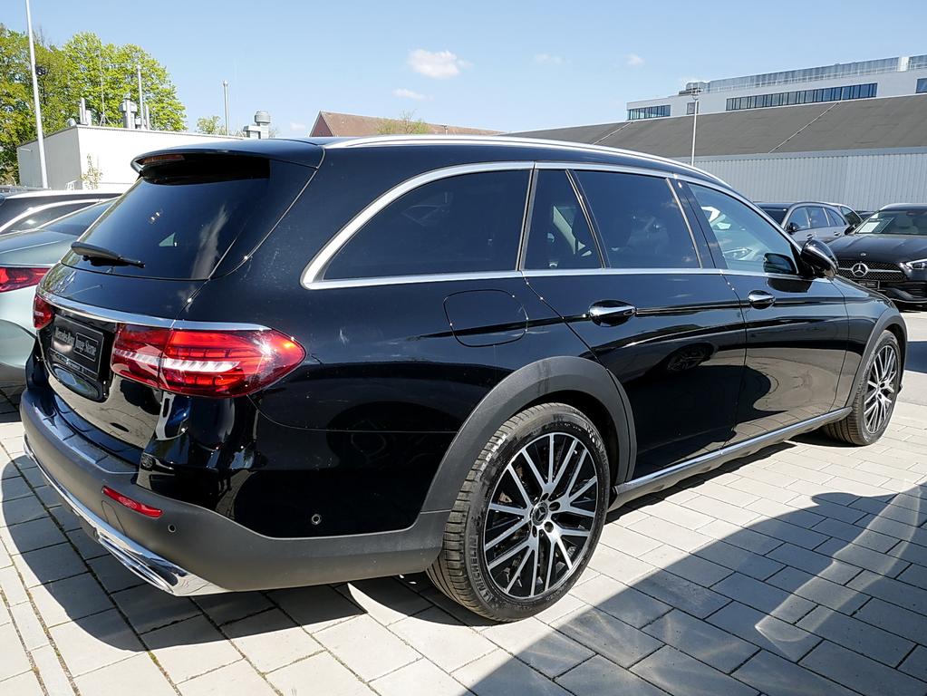 Mercedes-Benz E 220 2023