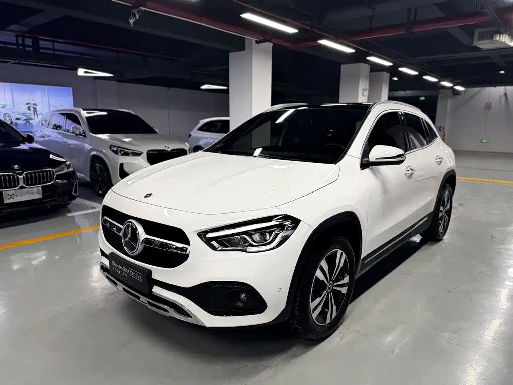 Mercedes-Benz GLA 2021