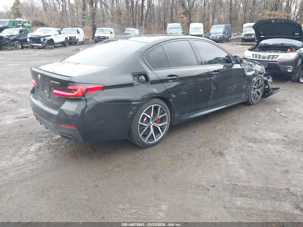 BMW M550 2022