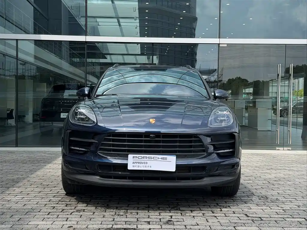 Porsche Macan 2021