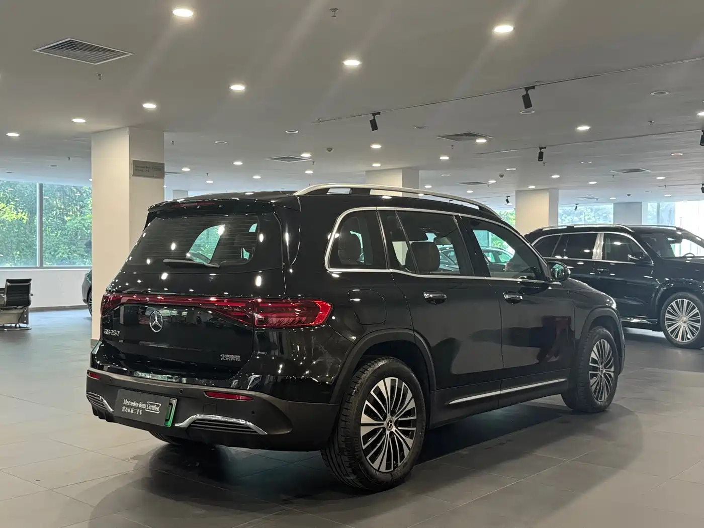 Mercedes-Benz EQB 2024