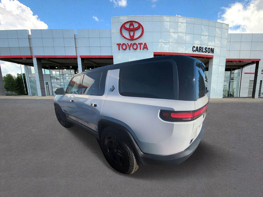 Rivian R1S 2025