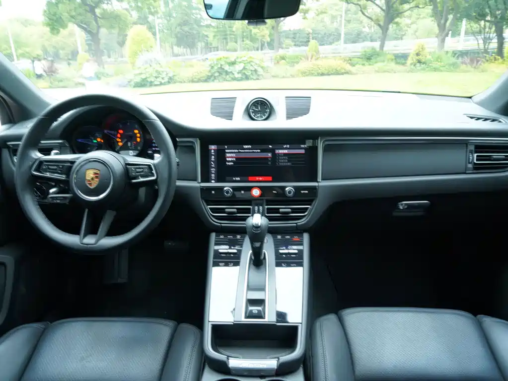 Porsche Macan 2023