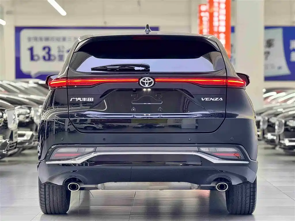 Toyota Venza 2023