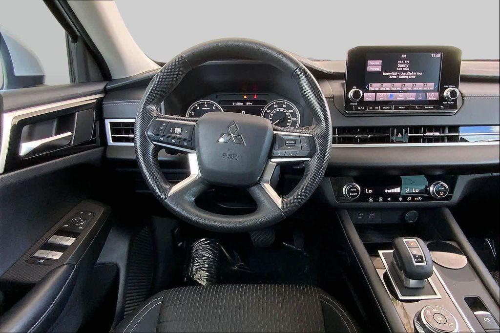 Mitsubishi Outlander 2022