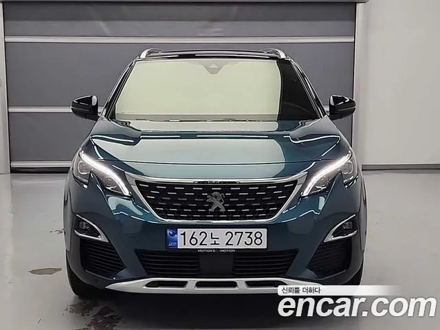 Peugeot 5008 2021