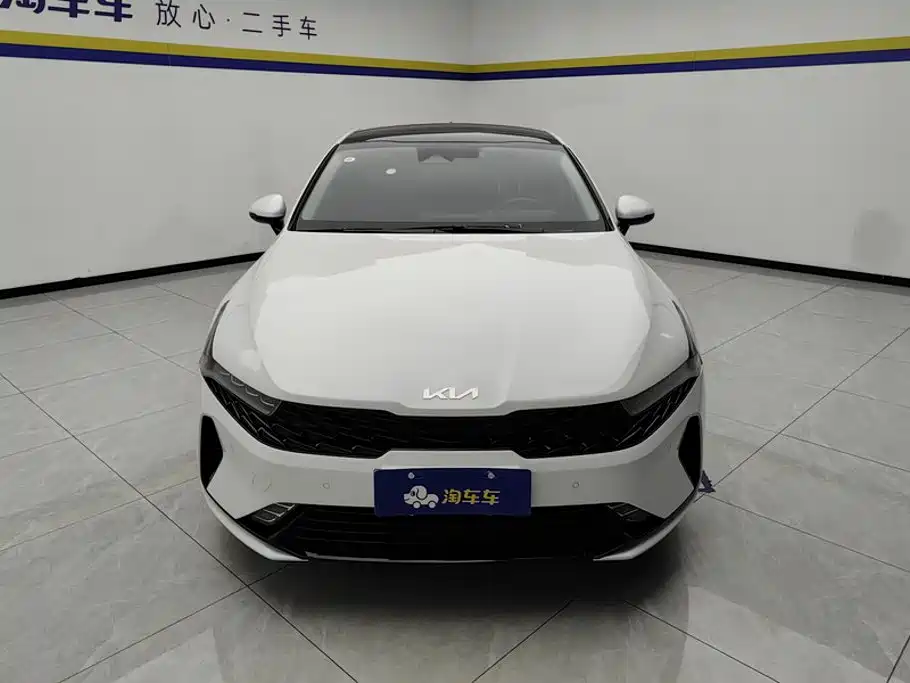 Kia K5 2023