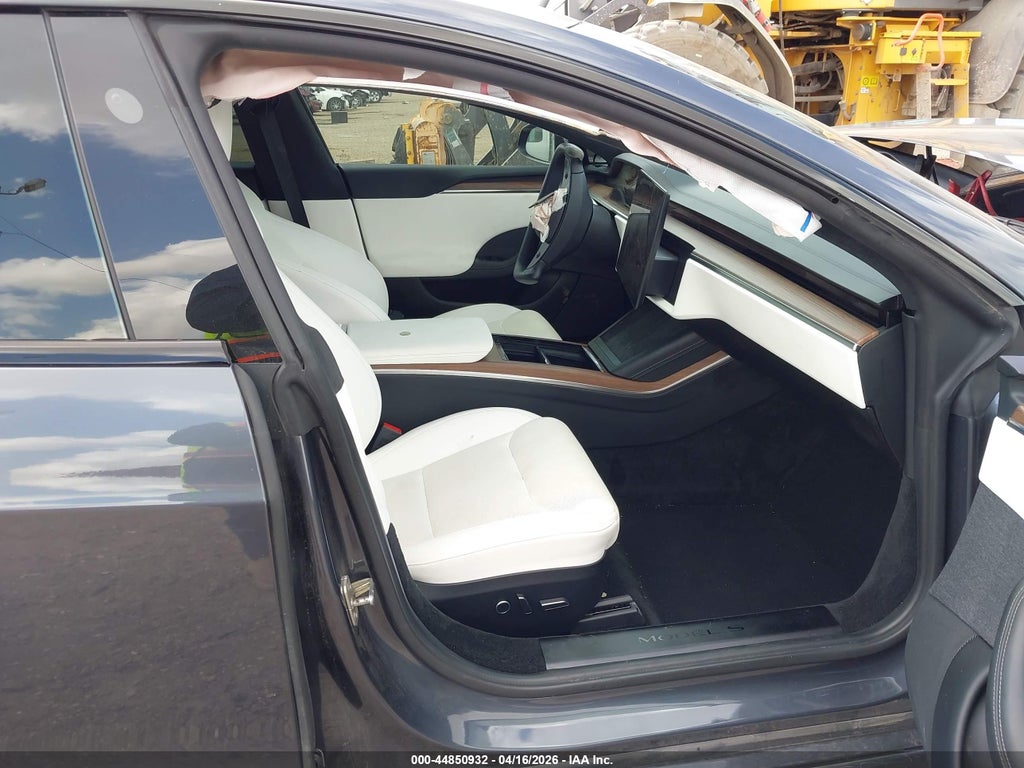 Tesla Model S 2022