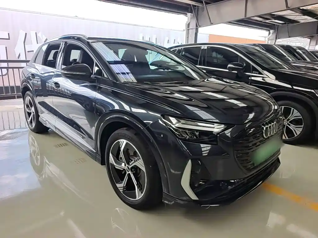 Audi Q4 e-tron 2024
