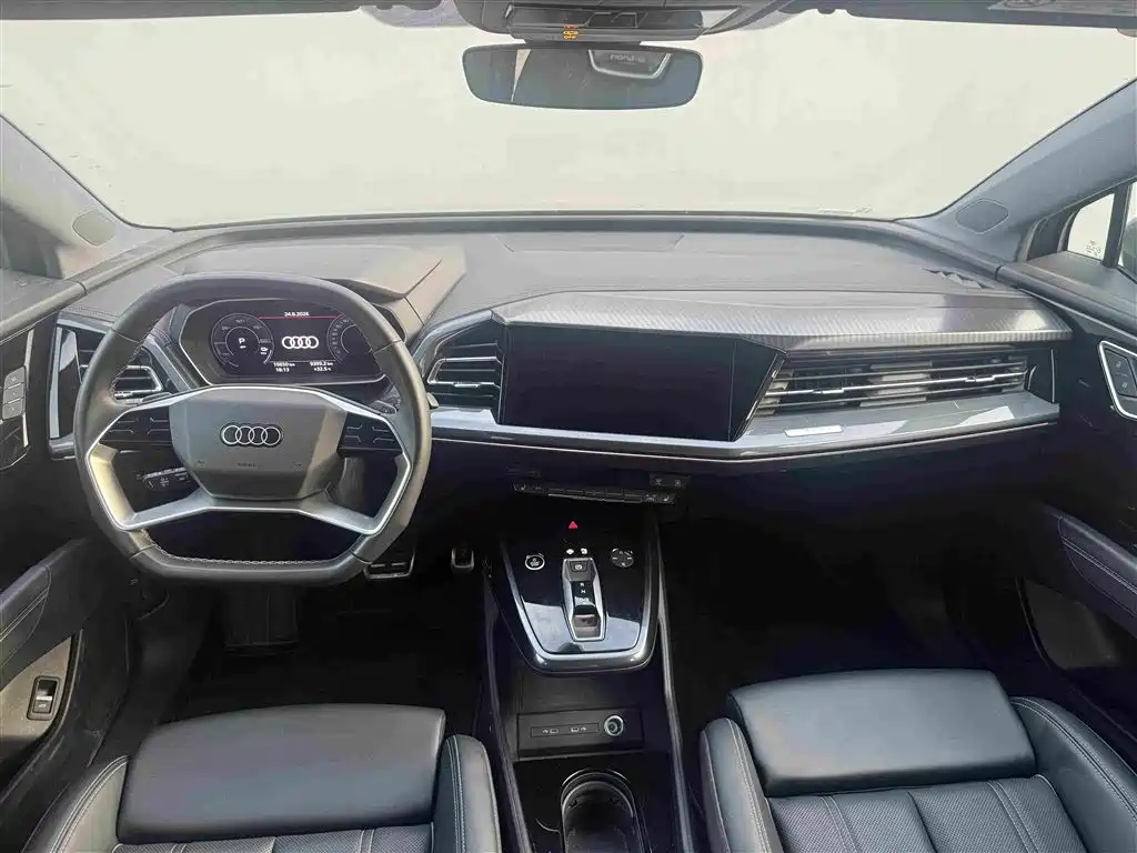Audi Q4 e-tron 2025