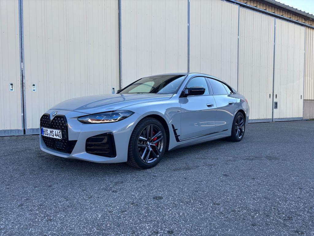 BMW M440 2023
