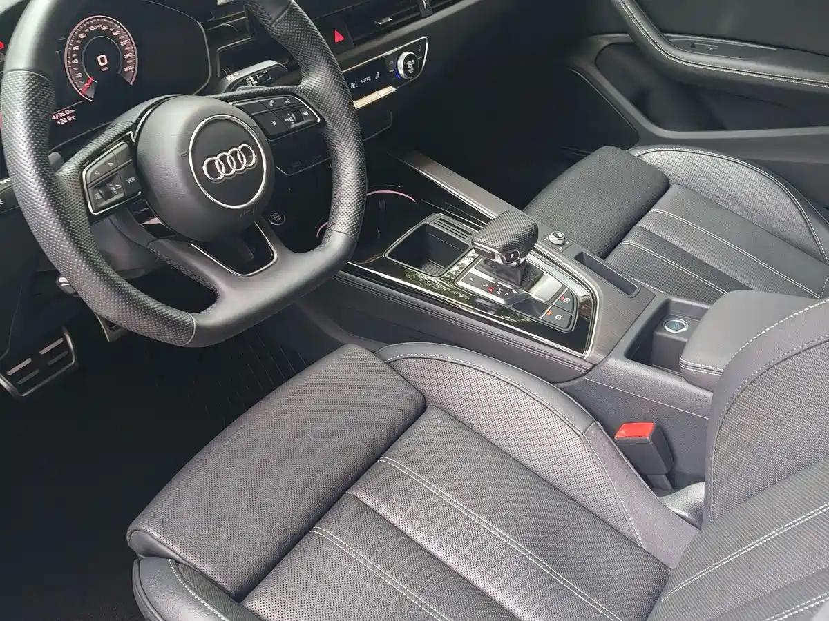 Audi A4 2024