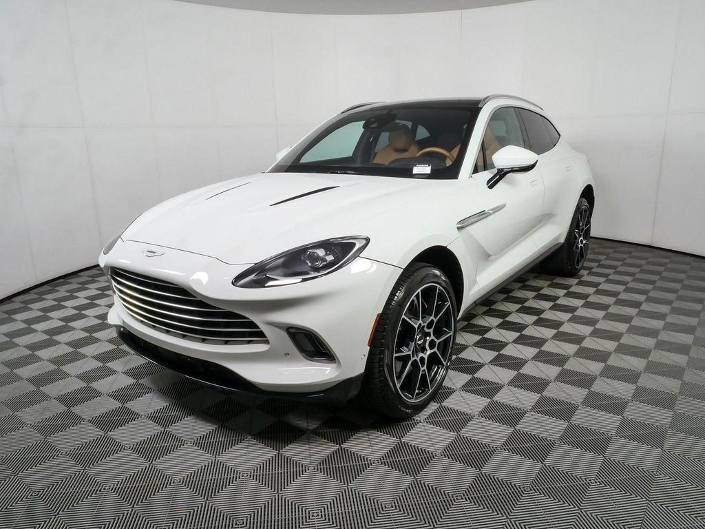 Aston Martin DBX 2021