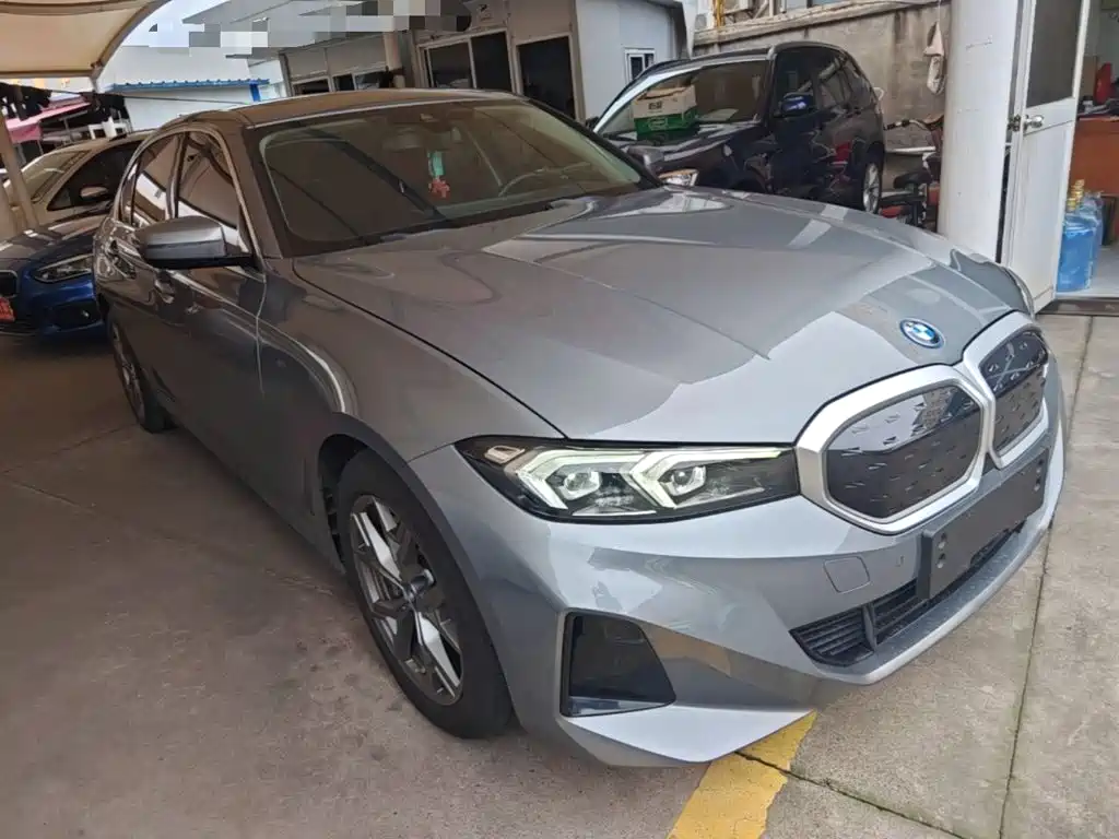 BMW i3 2024