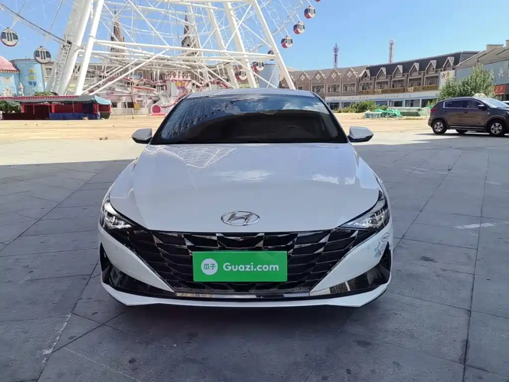 Hyundai Elantra 2021