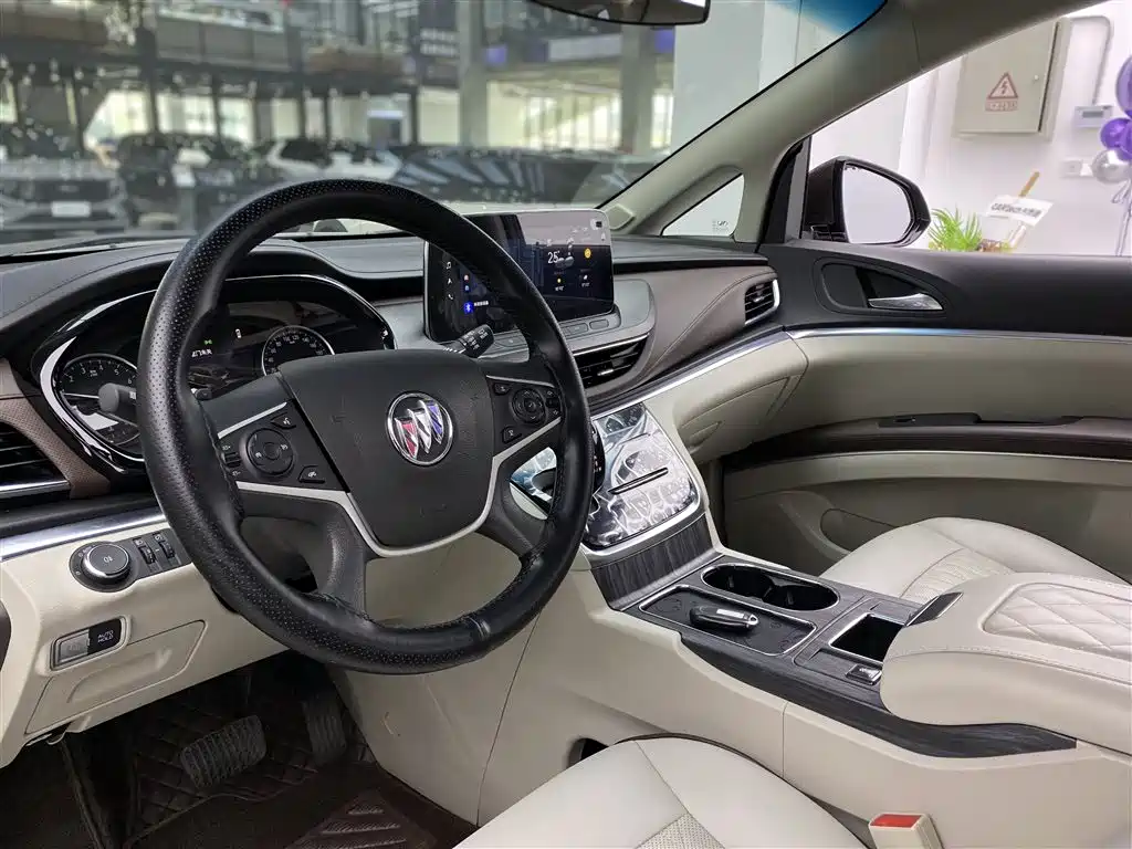 Buick GL8 2023