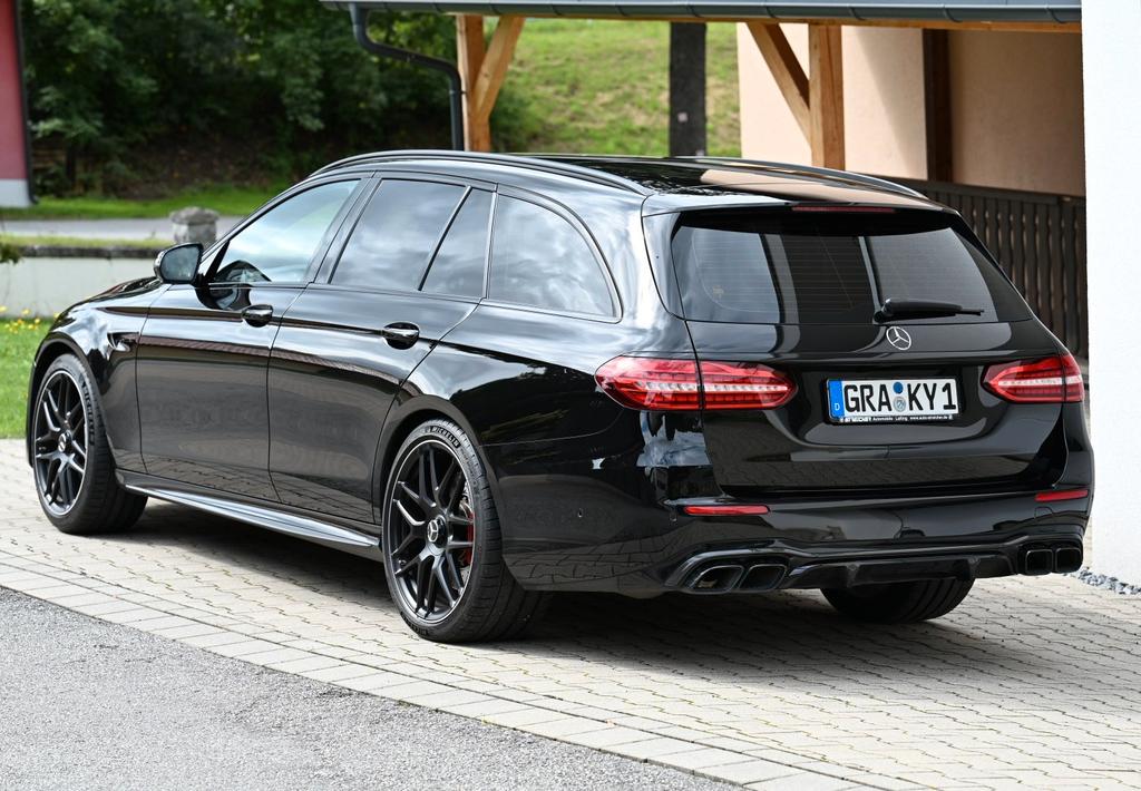 Mercedes-Benz E 63 AMG 2023