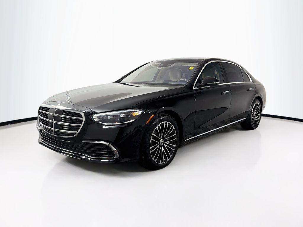 Mercedes-Benz S-Класс 2022