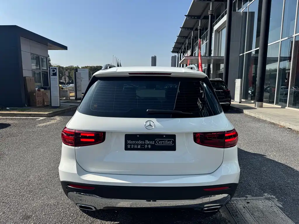 Mercedes-Benz GLB 2024