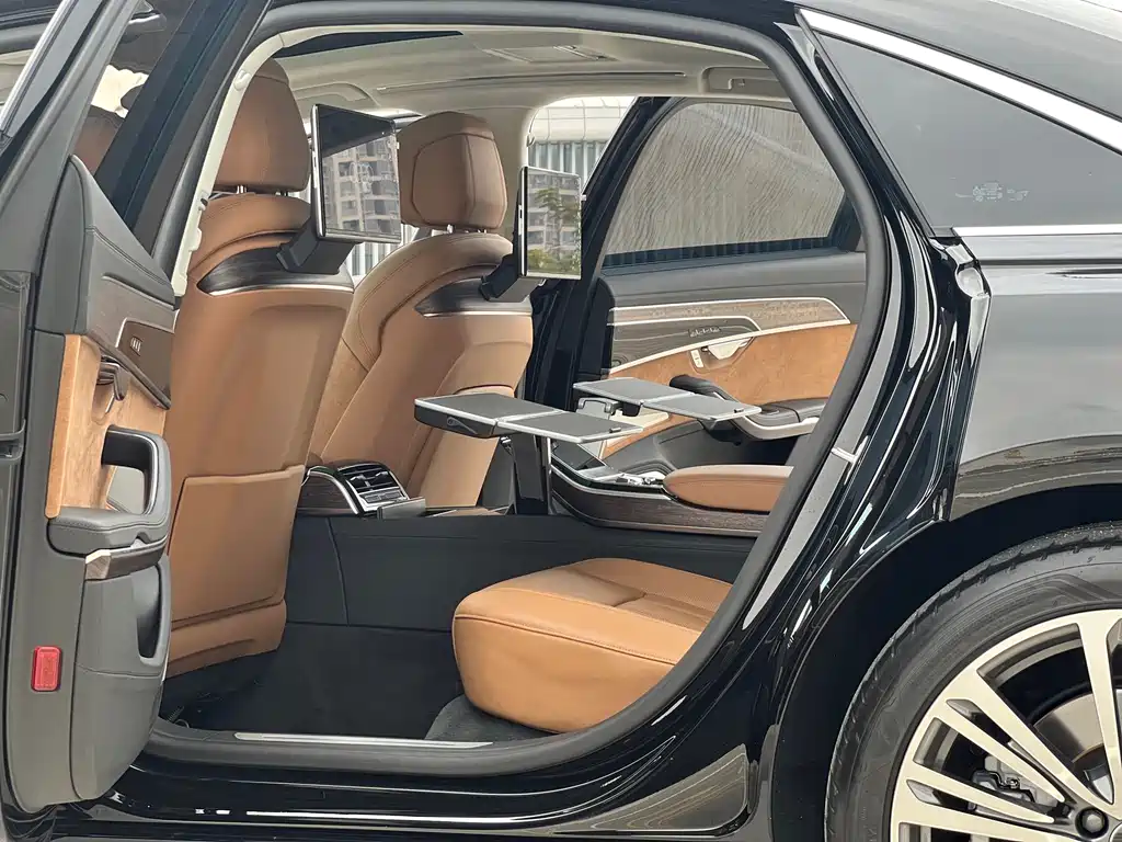 Audi A8 2022