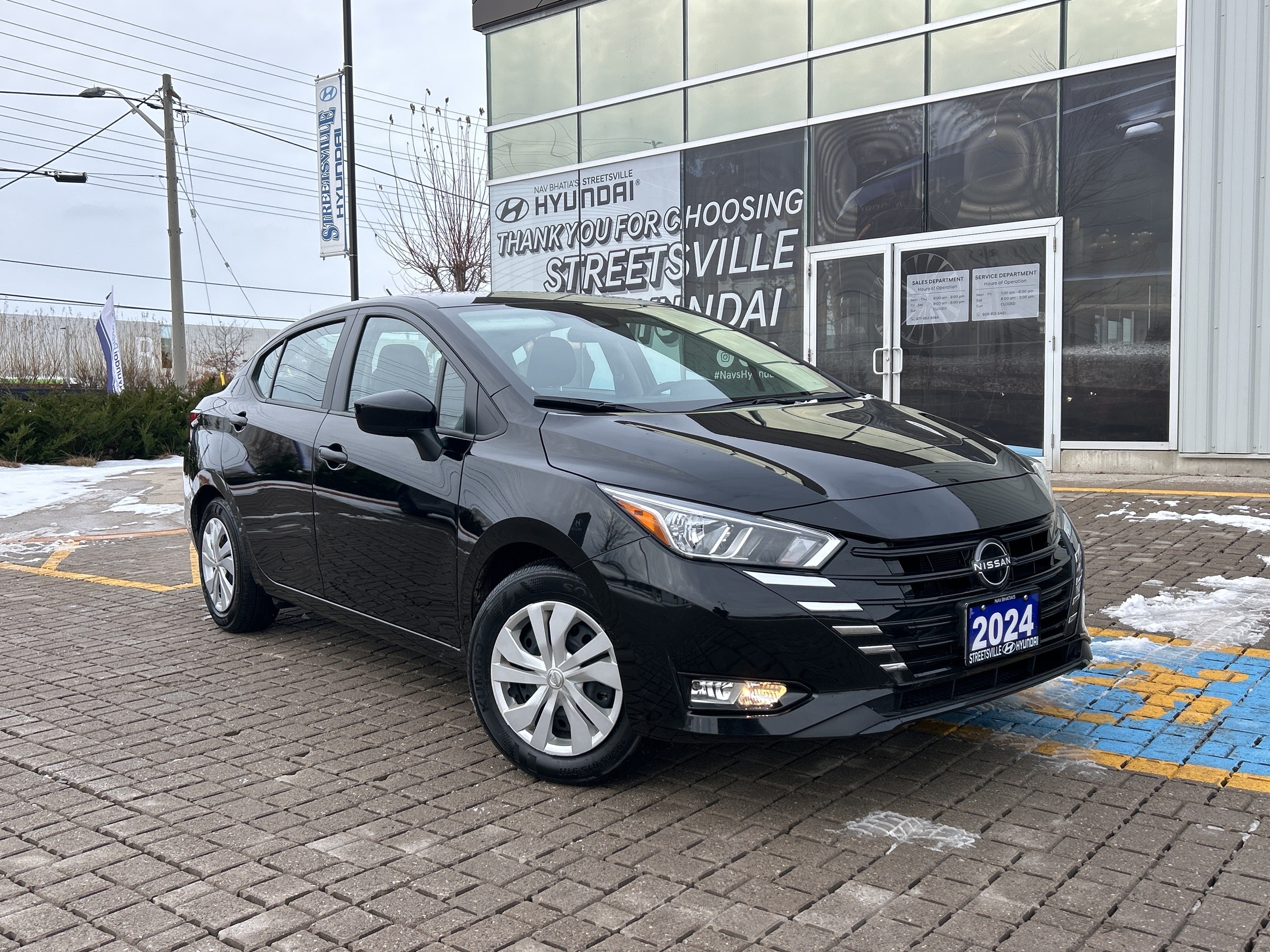 Nissan Versa 2024