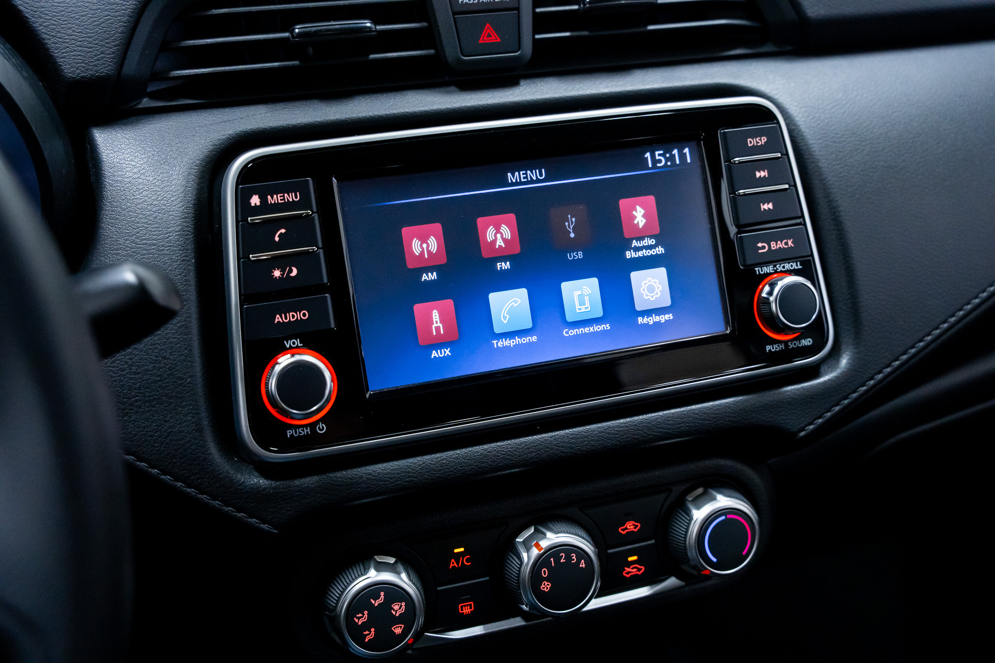 Nissan Versa 2023