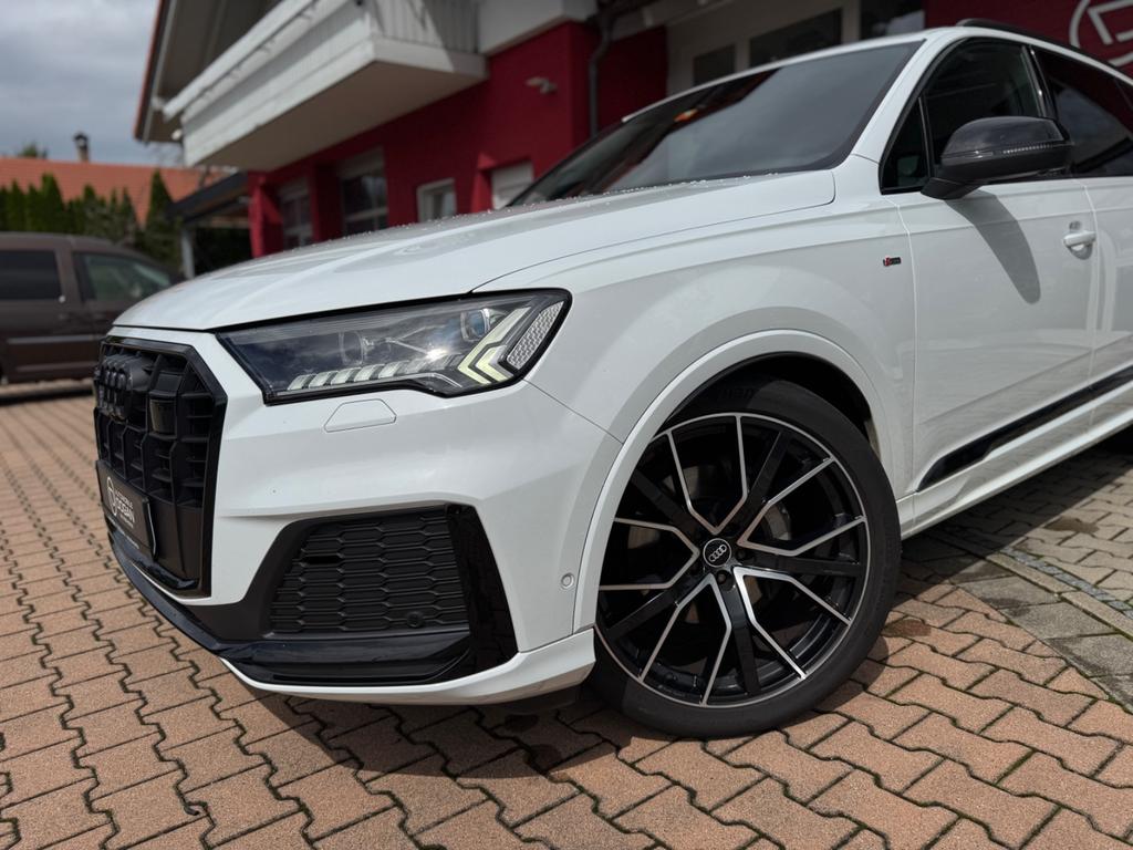 Audi Q7 2021