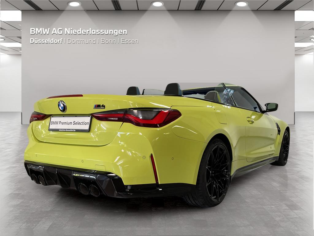BMW M4 2023