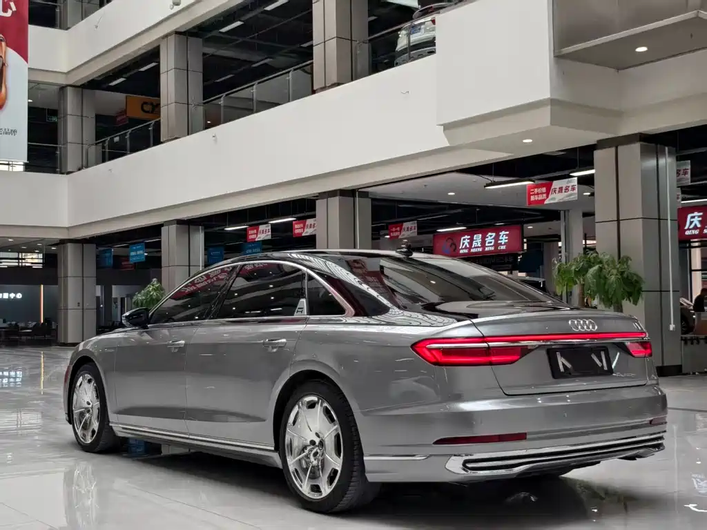 Audi A8 2021