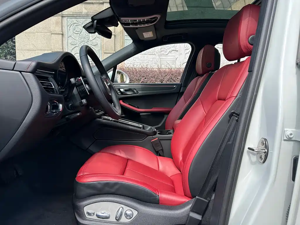 Porsche Macan 2024