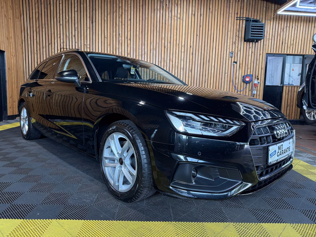 Audi A4 2023