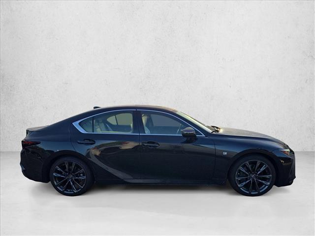 Lexus IS 300 2024