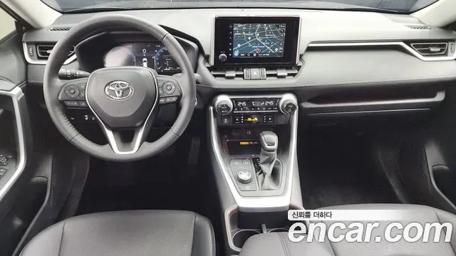 Toyota RAV4 2025