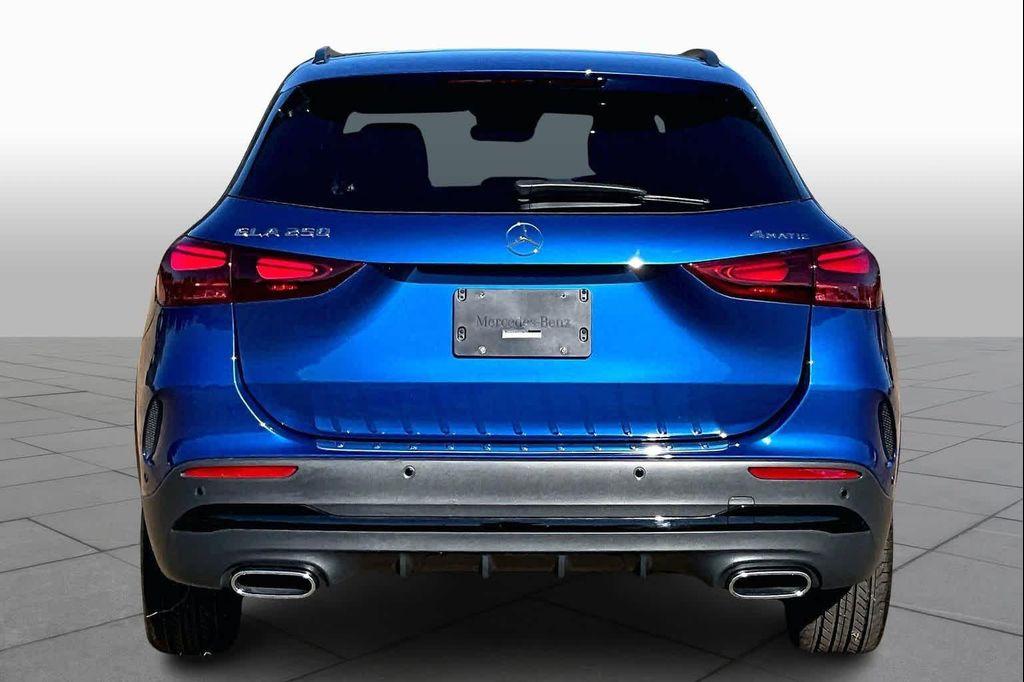 Mercedes-Benz GLA 250 2025