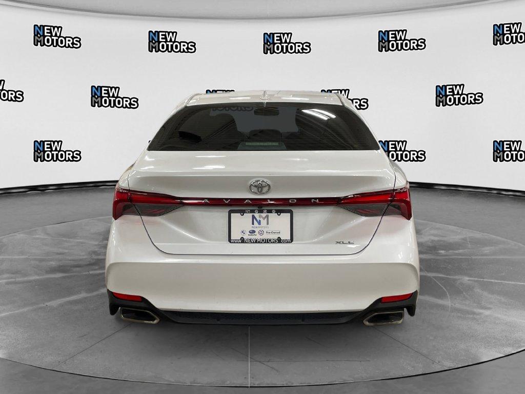 Toyota Avalon 2021