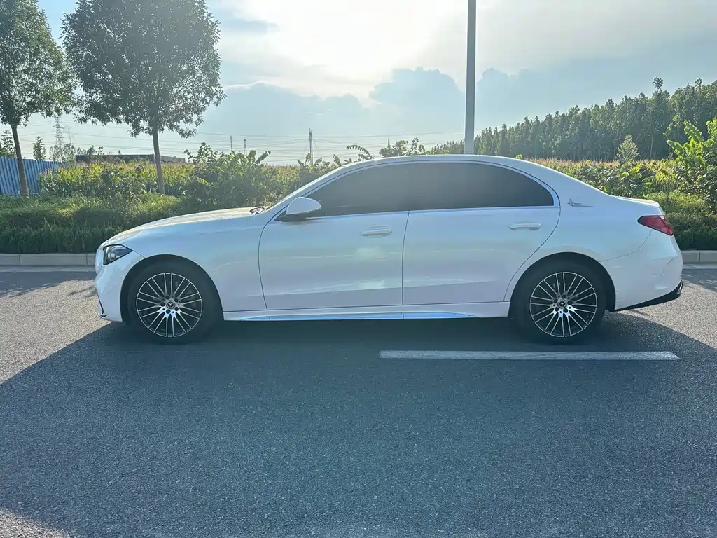 Mercedes-Benz C-Класс 2023