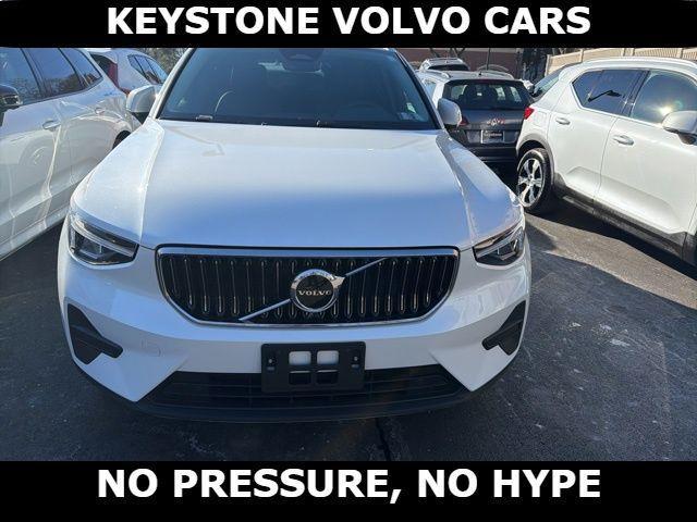 Volvo XC40 2025