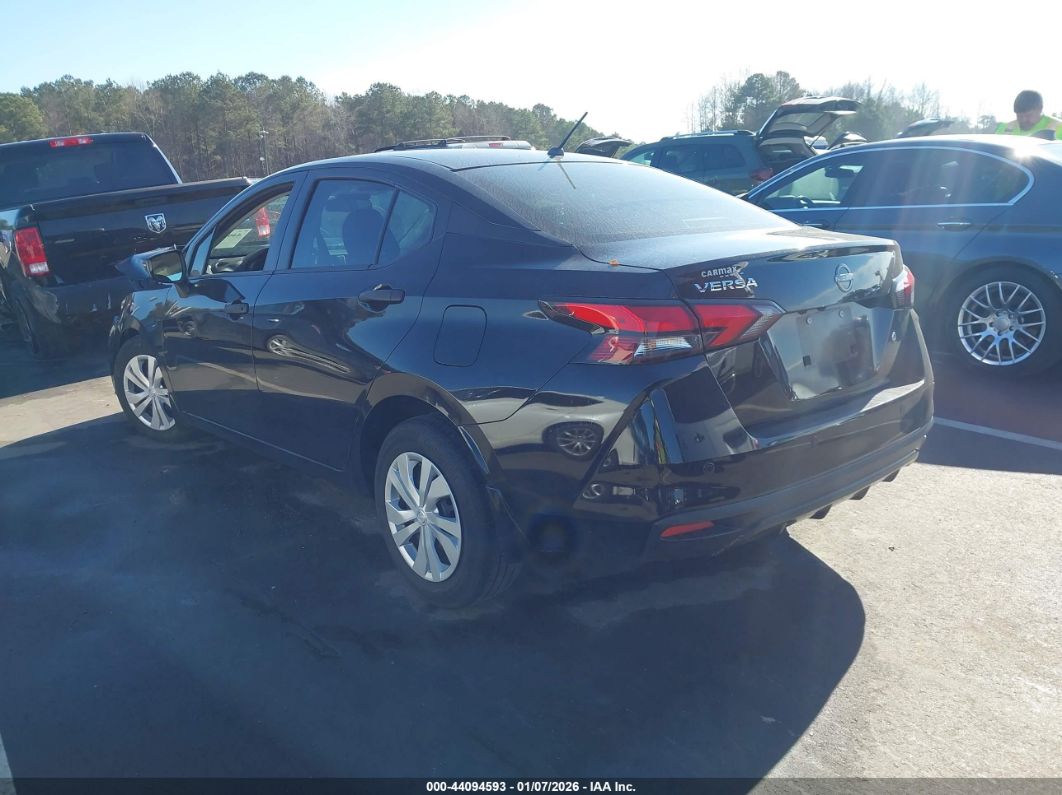 Nissan Versa 2023