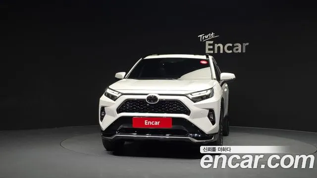 Toyota RAV4 2025