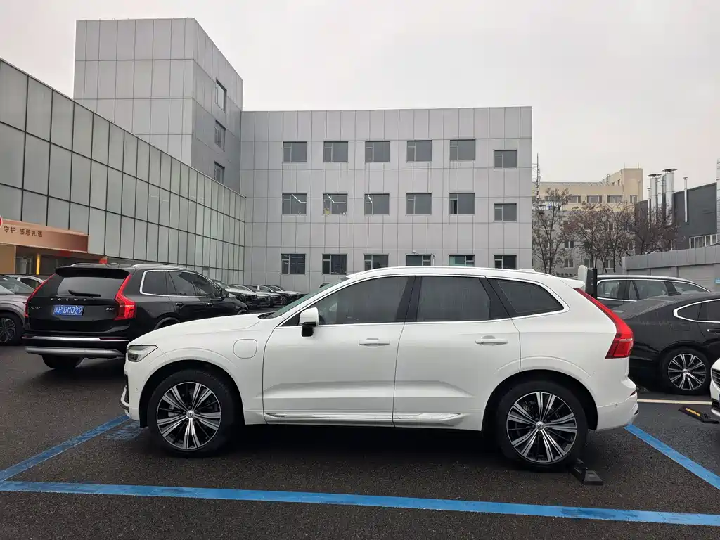 Volvo XC60 2023