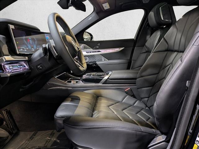 BMW 750 2026