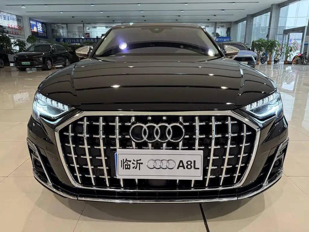 Audi A8 2023